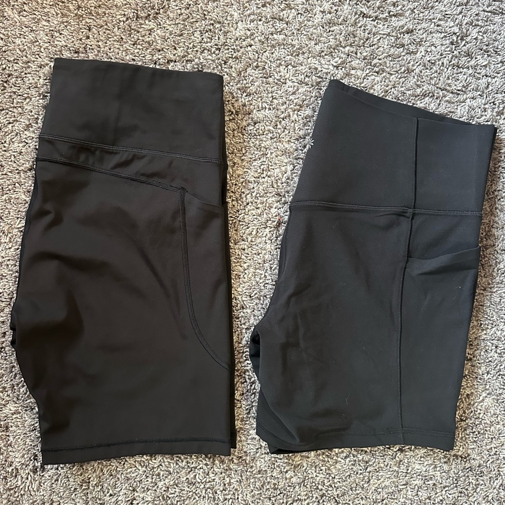 Athleta Black Salutation Stash Pocket II Shorts